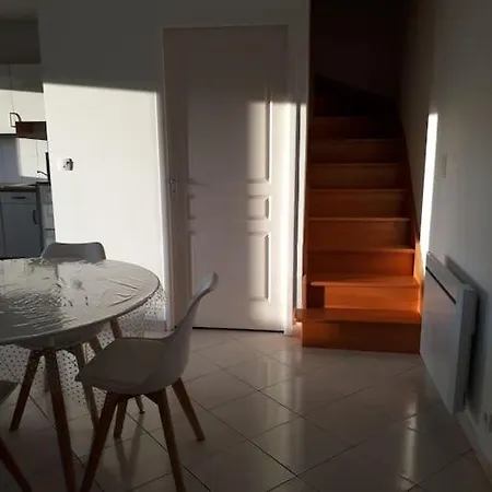 Au Rdc Avec Jardin Clos, Au Calme. Apartment *