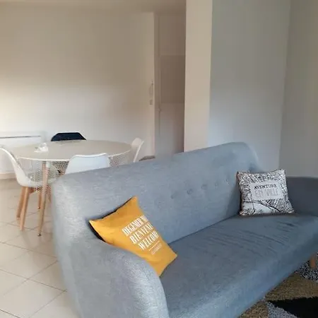 Apartment Au Rdc Avec Jardin Clos, Au Calme. *